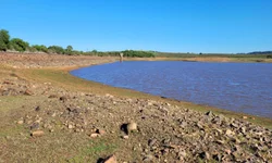 Vereadores pedem cronograma para pagamento do piso