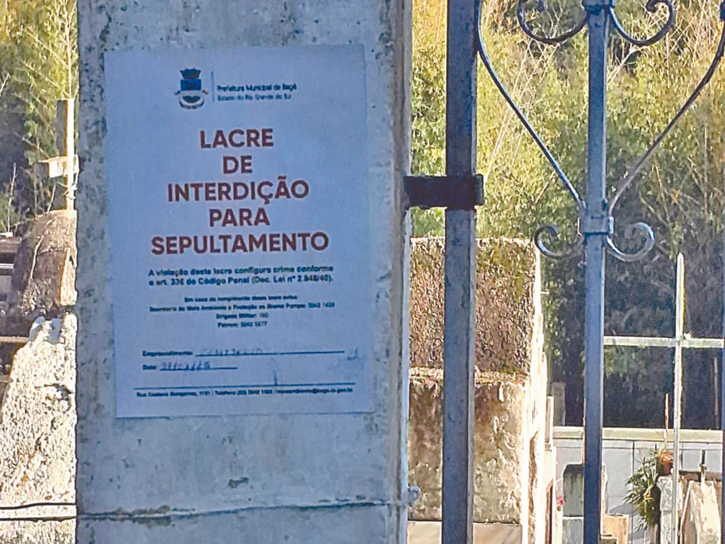 Cemitério da Vila Industrial é interditado para novos sepultamentos