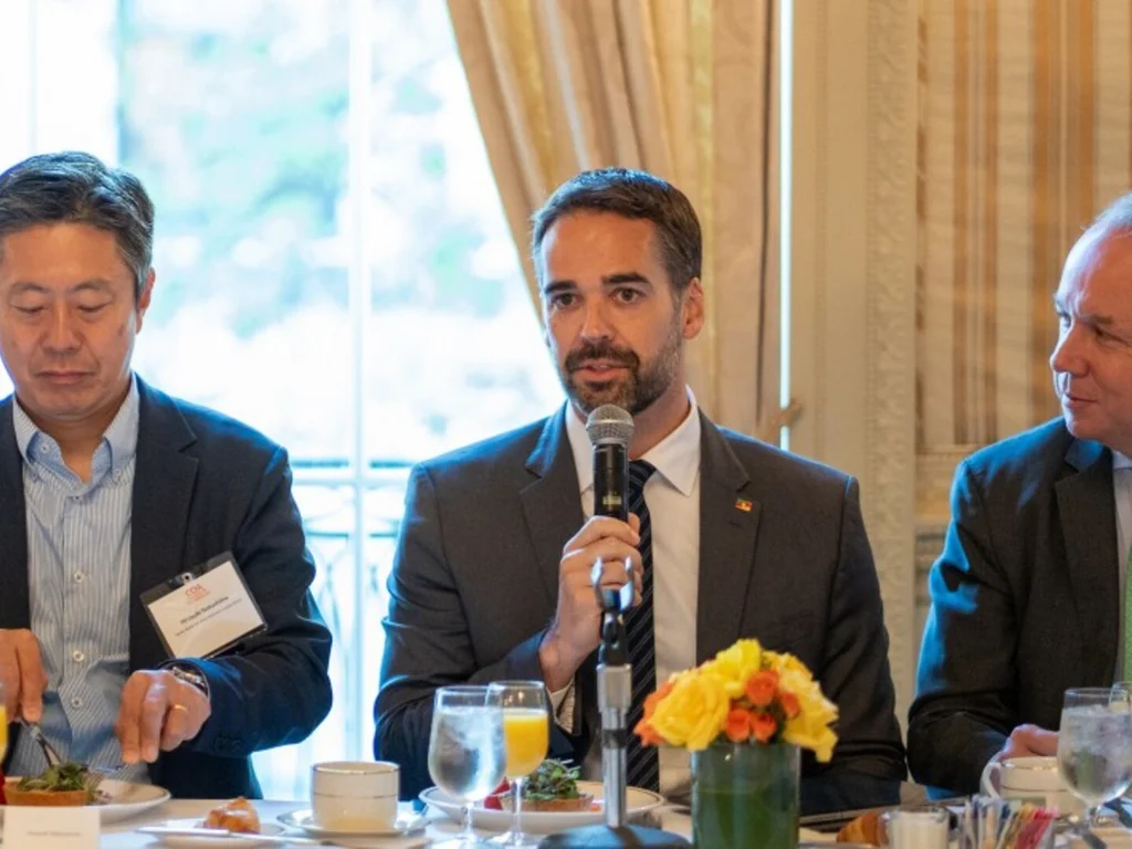 Governador destaca reconstrução do RS nos Estados Unidos