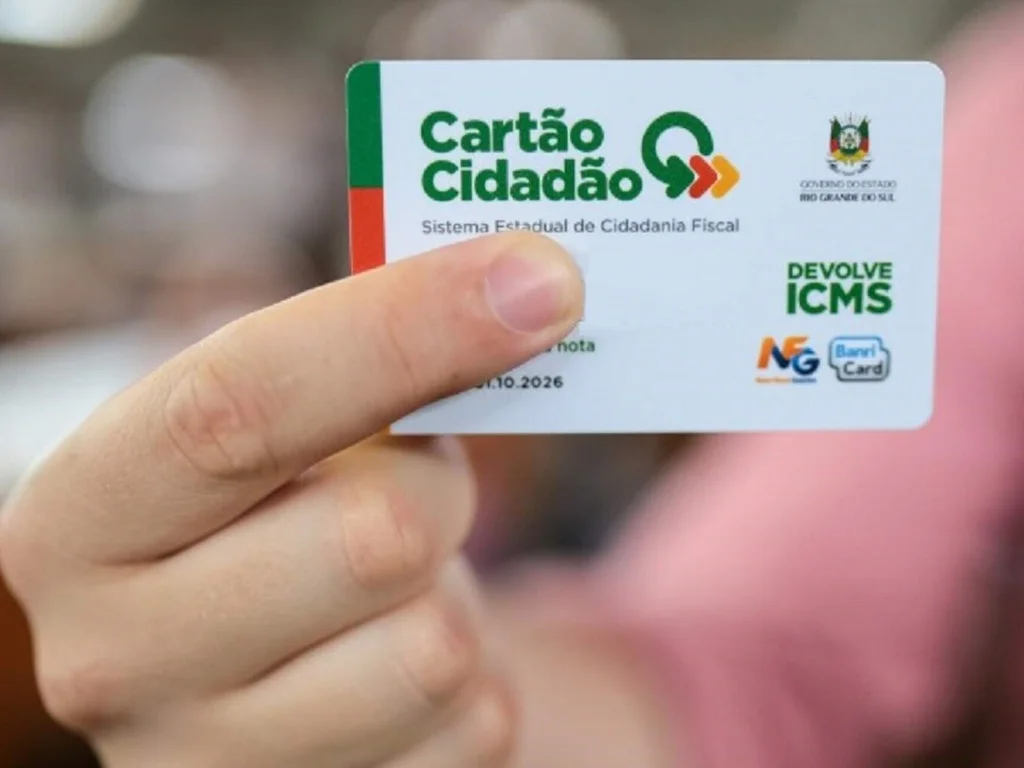 Retirada de cartão do programa Todo Jovem na Escola vai até dia 28