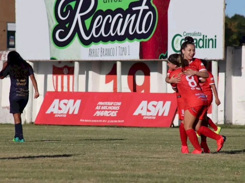Índias vencem Anjos em amistoso