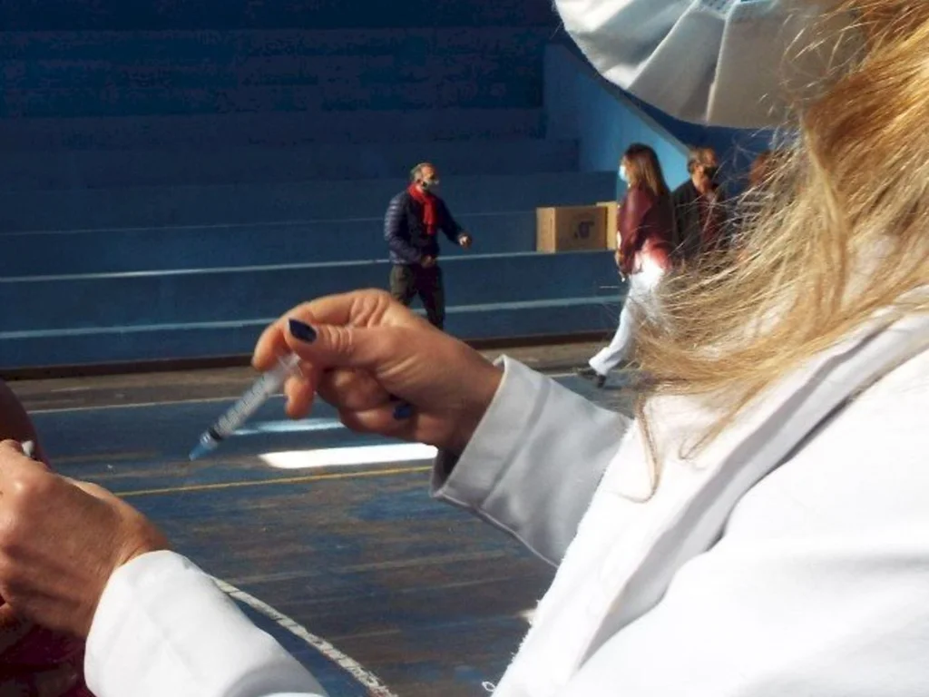 Segunda dose da Coronavac será  amanhã