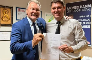 Deputado propõe vacinação domiciliar para pessoas com TEA