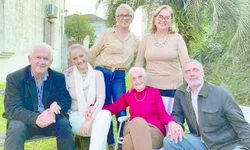 ‘Pessoas que têm por hábito falar mal de outras pessoas, revelam ao mundo sua baixa autoestima’   MP