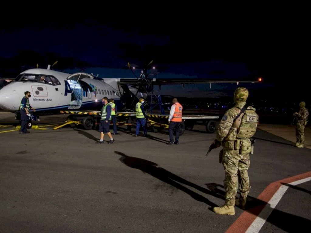 Municípios recebem novas doses de vacina hoje