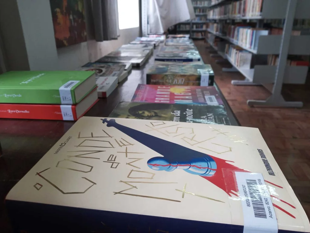 Biblioteca pública comemora 90 anos de fundação