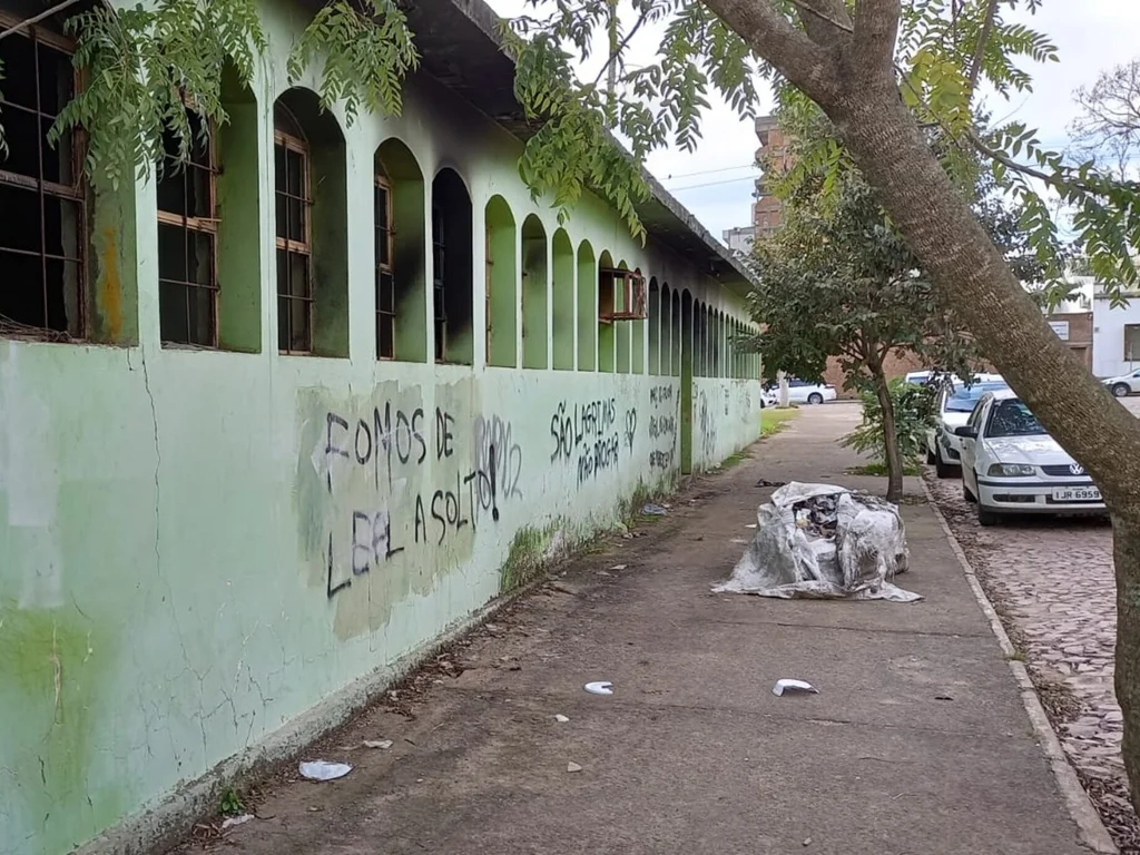 Prédio é garantia de dívida milionária e está penhorado