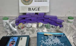 Três são presos com 15 tijolos de maconha