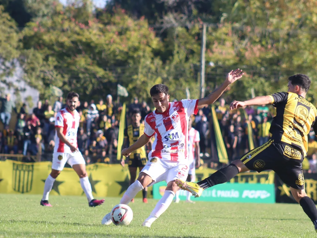 Pênalti garante vitória alvirrubra