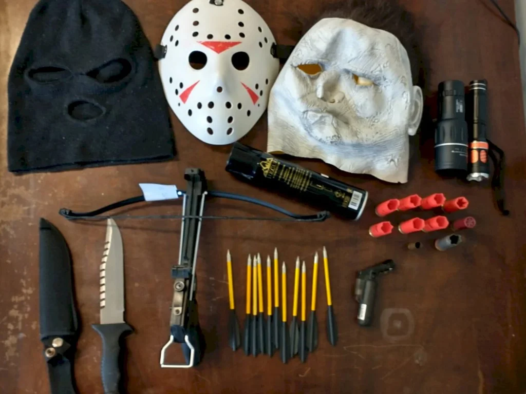 Menor, que pretendia cometer atentado, alega que sofria bulling