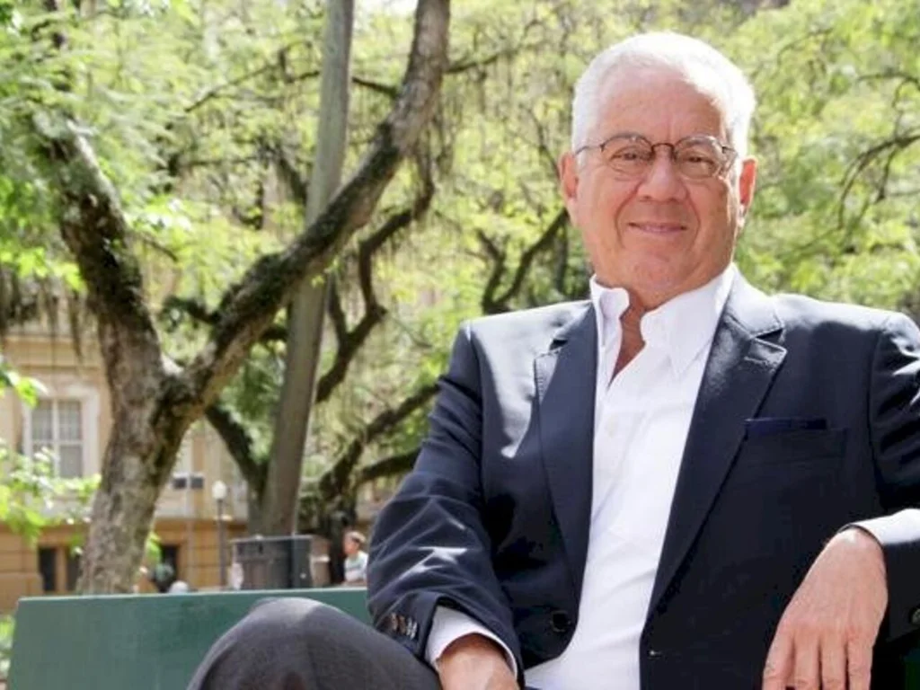 Tributo de Coronel ao Jabor