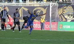 Vitória simples coloca Guarany a dois jogos da elite