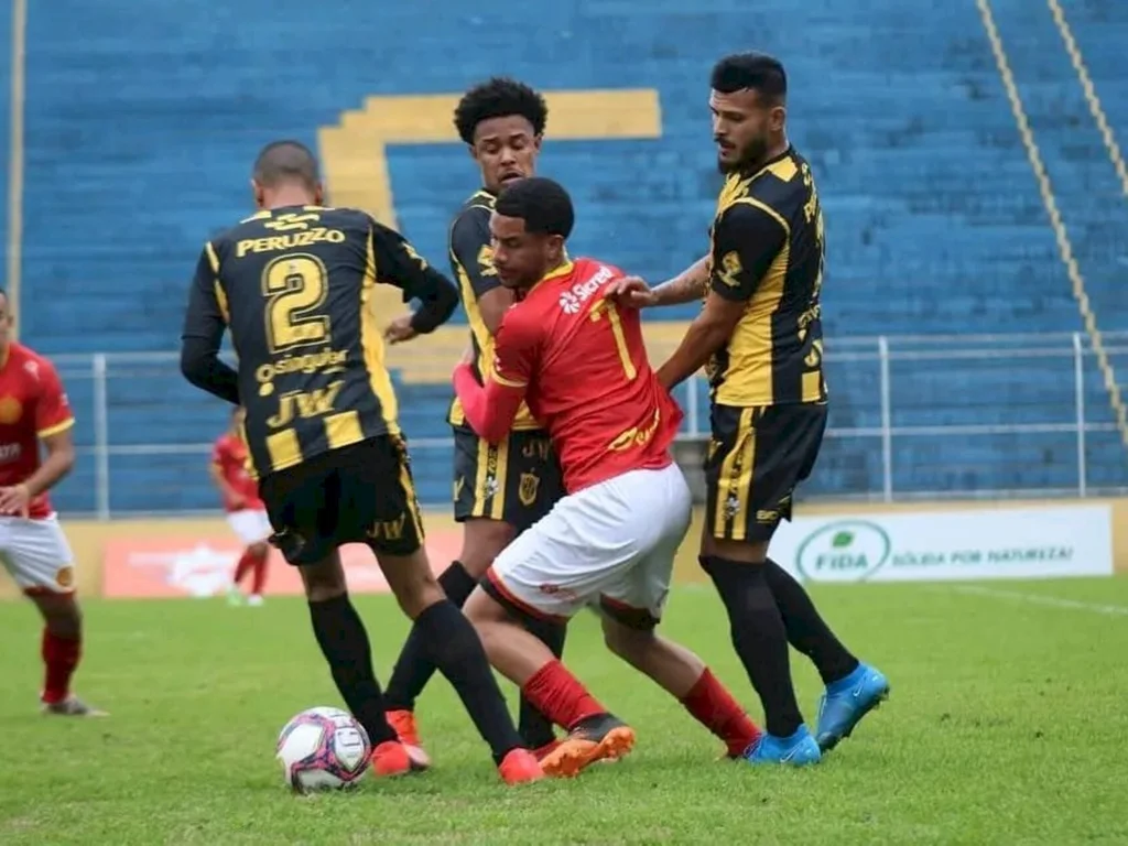 Bagé vira na Boca do Lobo e assume liderança