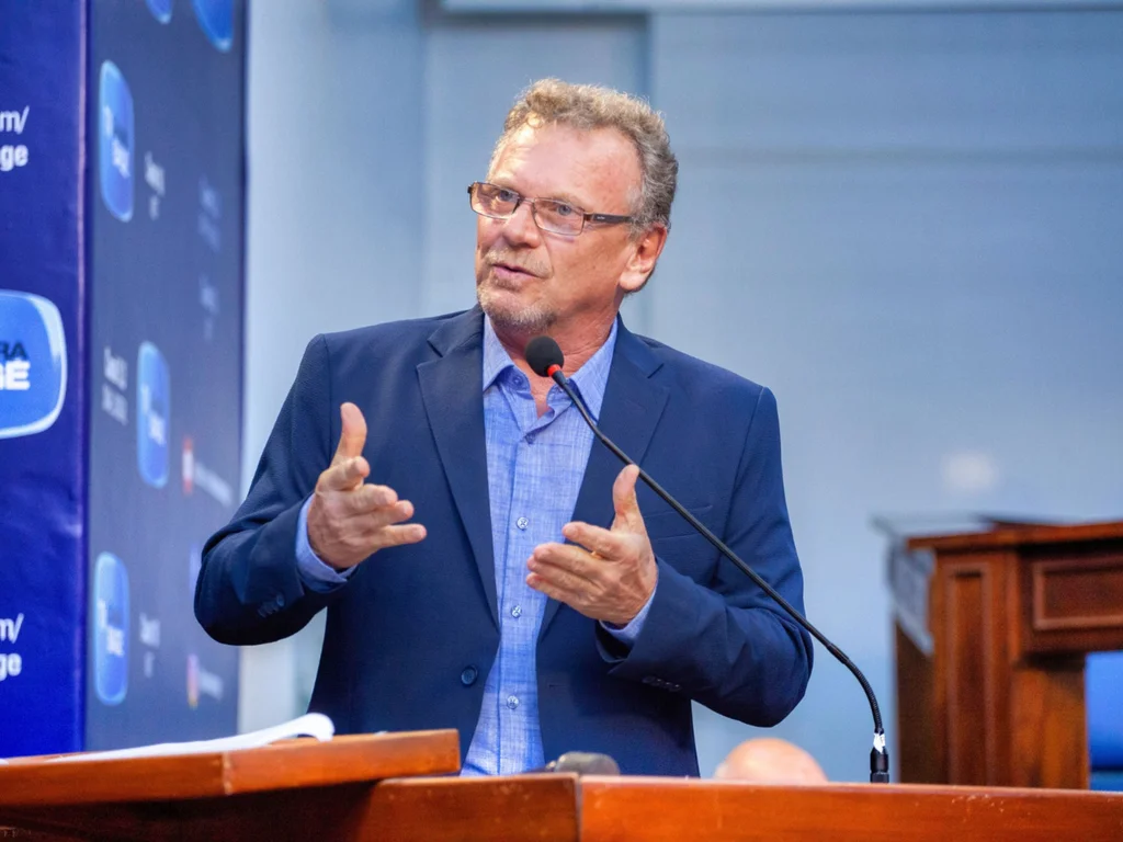 Prefeitura institui o piso regional de salários para servidores