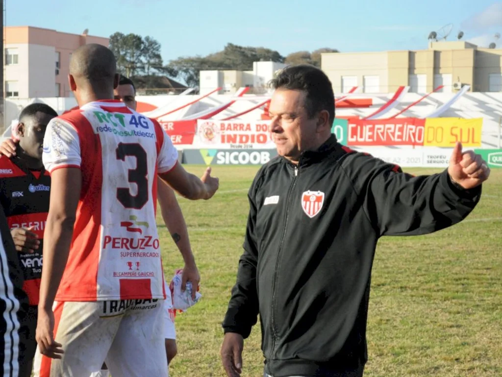 Badico não é mais o técnico do Guarany
