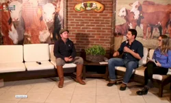 Desfile dos campeões marca abertura oficial da Expointer