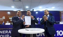 Adriana Lara participa de evento do PL