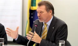 Voto impresso só depois do  recesso parlamentar