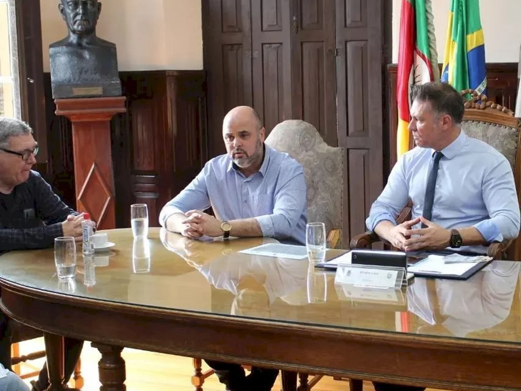 Troca na secretária da Saúde é sacramentada