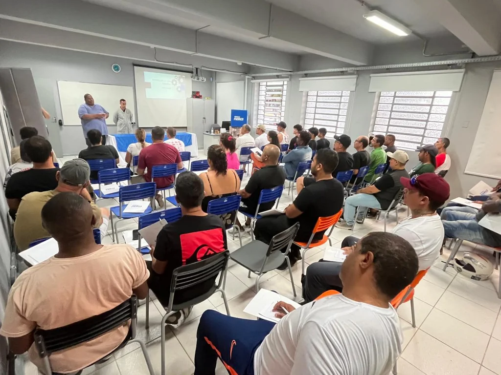 Smasi e Senai iniciam cursos profissionalizantes