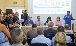 Prefeitura passa a funcionar em dois turnos