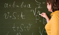 Estado abre inscrições para bolsas do Mais Professores