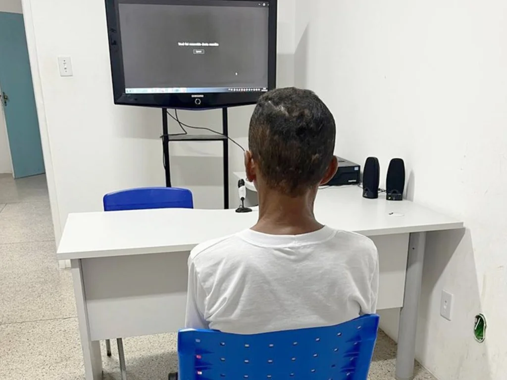 Estado assina convênio para salas de videoconferência no sistema penal