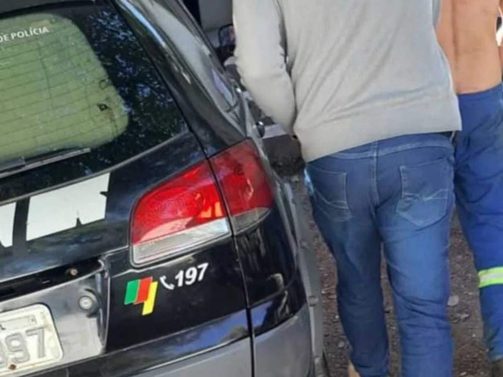 Homem agride policiais e acaba preso em Candiota