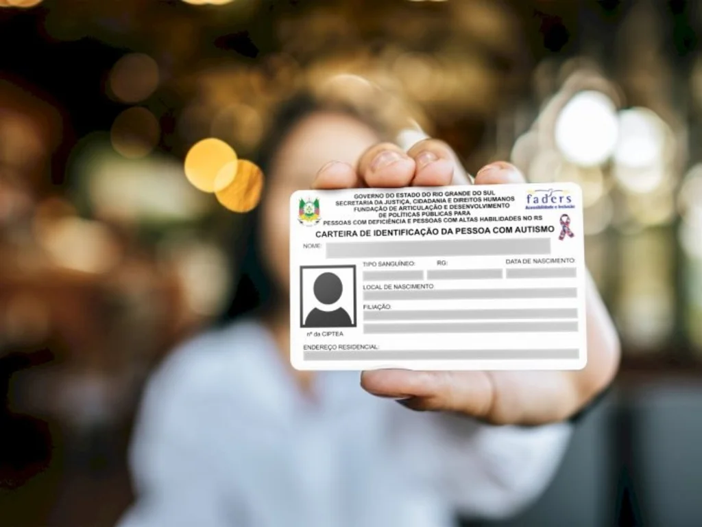 Bagé faz mutirão para emitir carteiras do TEA