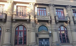 Carreta da saúde da mulher inicia atendimentos nesta quarta