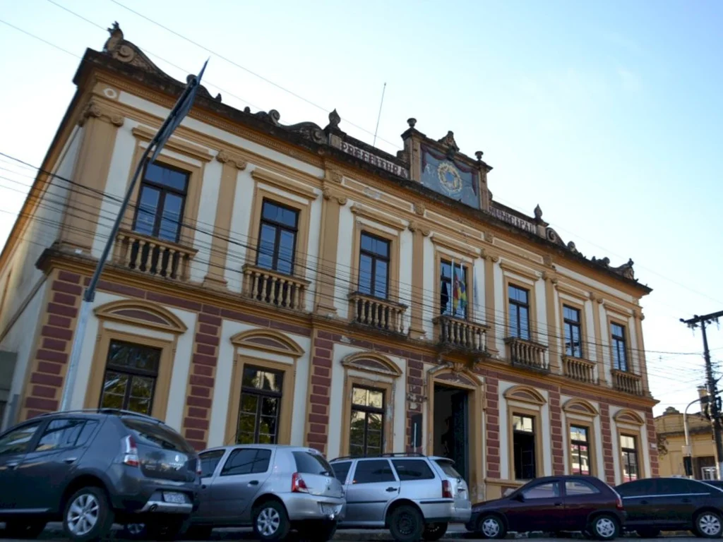 A dança das cadeiras do primeiro escalão