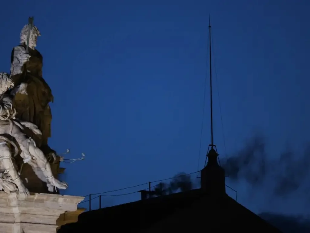 Bispo fala sobre expectativa para escolha do novo Papa