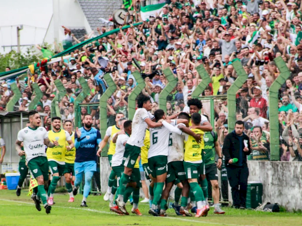 Avenida e Esportivo garantem o acesso para o Gauchão 2023