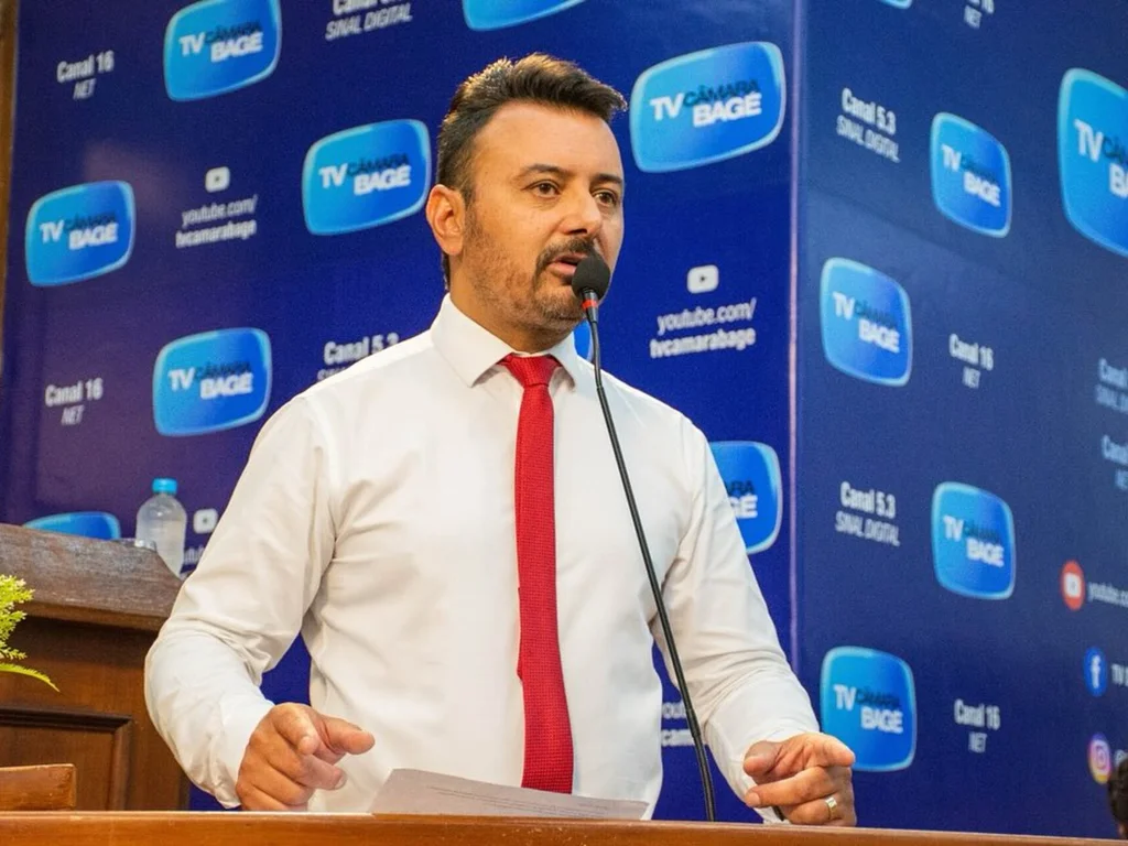 Vereador anuncia pedido de impeachment contra o prefeito Mainardi