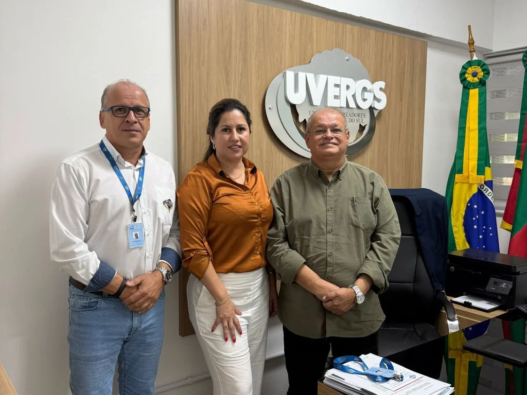 Andrea Gallina trata de parcerias com a Uvergs em Porto Alegre