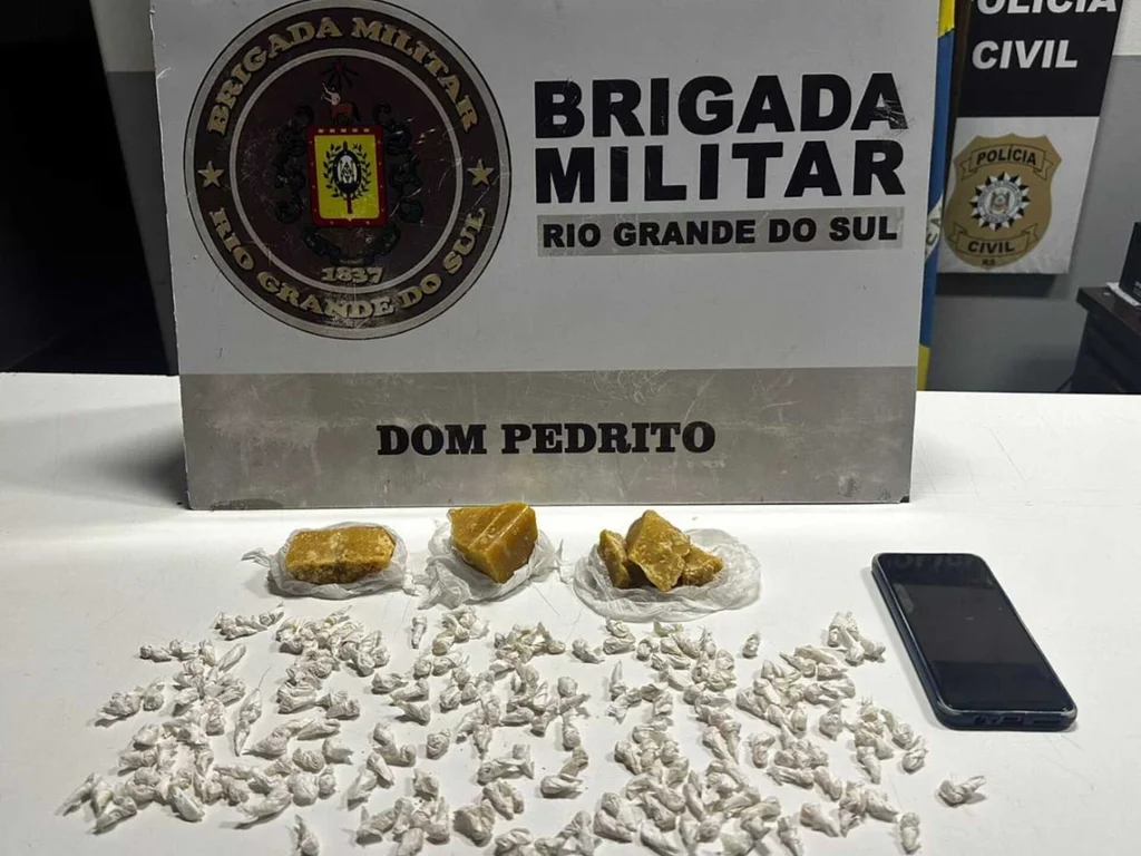 Brigada Militar prende jovem de 21 anos por tráfico de drogas