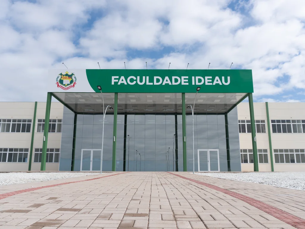 Faculdade Ideau recebe nota máxima do MEC