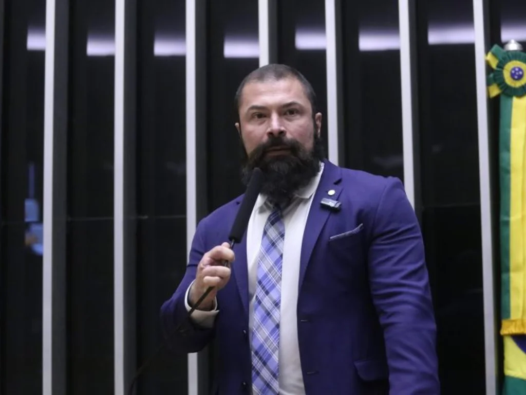 Comissão aprova detalhamento de arma e motivação em boletins de ocorrência