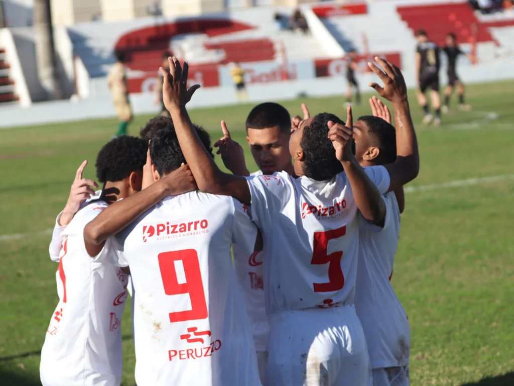 Guarany Sub-17 vence e entra na zona de classificação