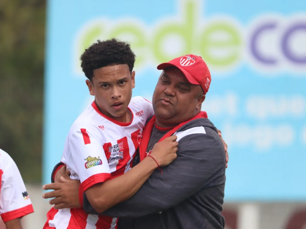 Guarany soma vitórias e derrotas na base