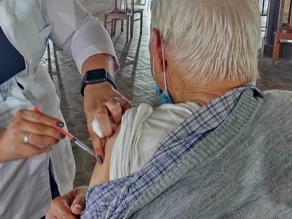 Vacina contra a gripe está disponível no Comercial