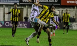 Bagé empata em casa e time sai vaiado