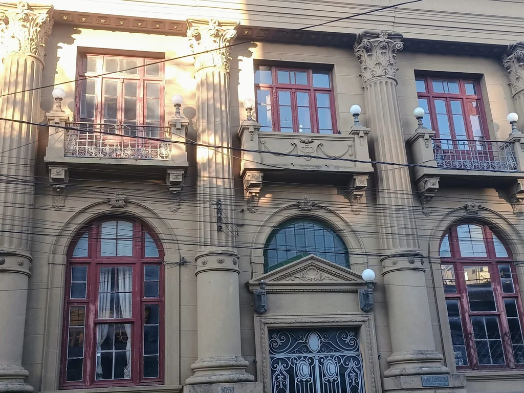 Ministro garante R$ 740 mil para obras em escolas e prédios municipais