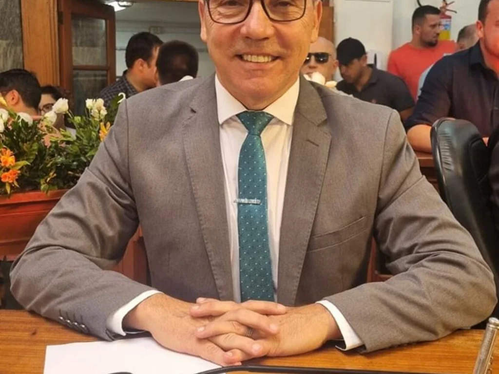 Vereador quer placas para sinalizar presença de pessoas com TEA