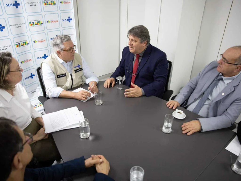 Governo de Hulha Negra se reúne com ministro da Saúde