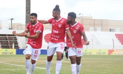 Pênalti garante vitória alvirrubra