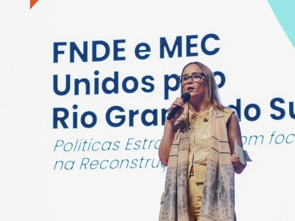 FNDE detalha investimentos para reconstrução da Educação no RS