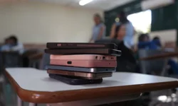 Cinco são presos após PRF apreender carga milionária na BR-293