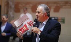 Feriado na sexta-feira altera principais serviços