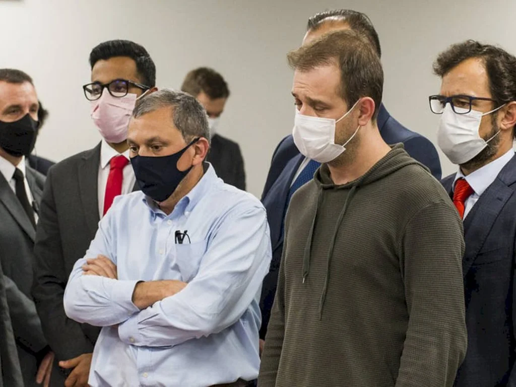 Um ano após o julgamento, qual a situação do processo?